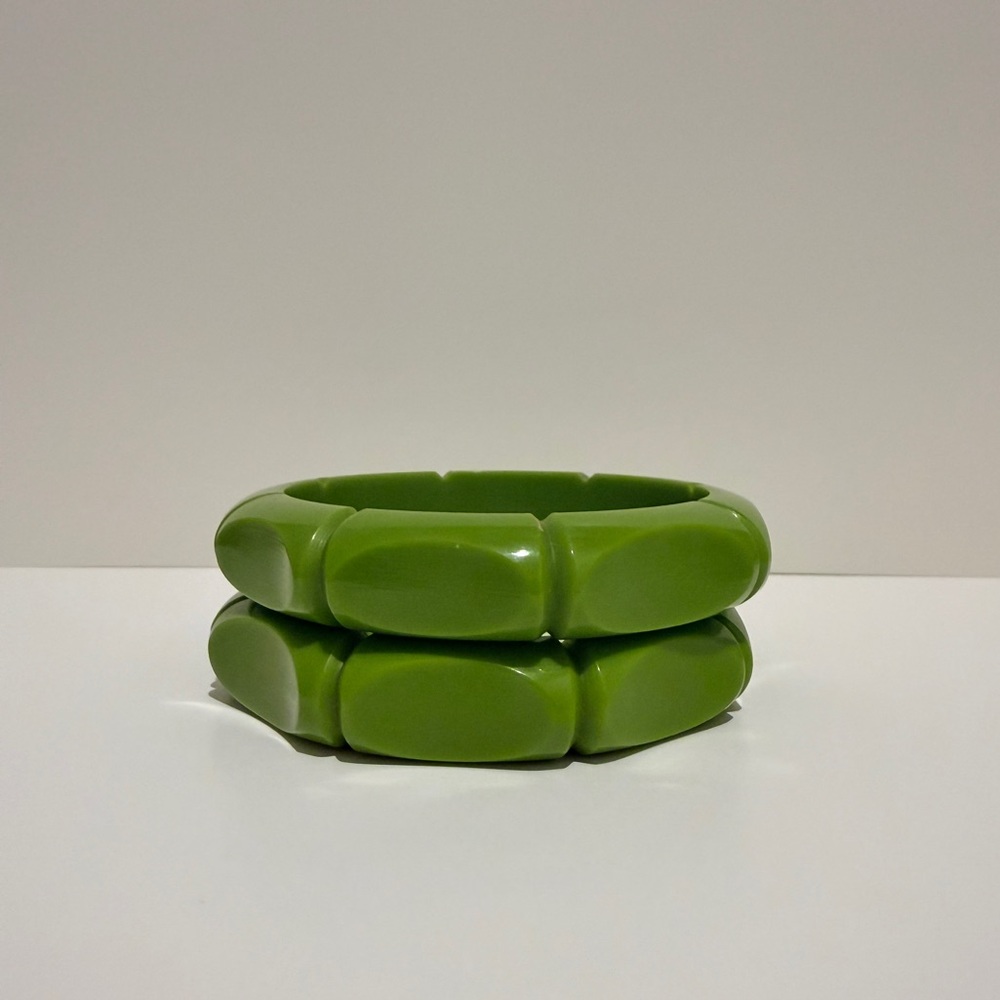 Green Bamboo Carved Vintage Inspired Lucite Bangle